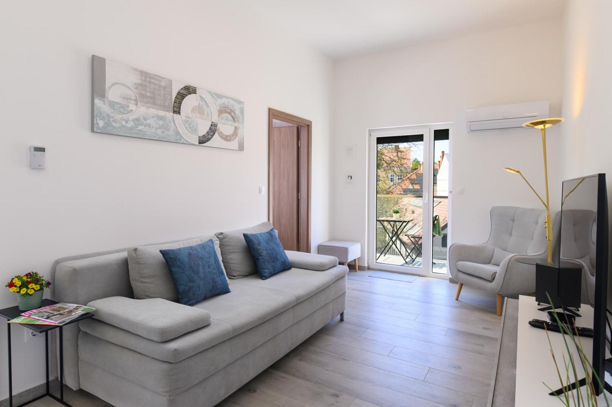 Domino Suite Eger Bagian luar foto